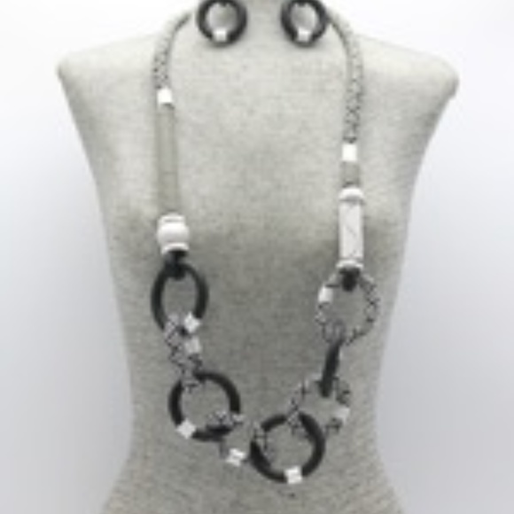 Rubber links Long Rope Statement Necklace Set - Picture 1 of 2